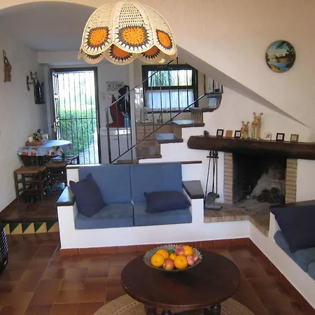 Holiday home Casa Acogedora Con Gran Piscina Comunitaria Y Cerca De La Playa En - Es-323-72 *